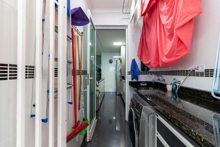 Casa à venda com 192m², 3 quartos e 3 vagas Casa à venda com 192m², 3 quartos e 3 vagasÁrea de Serviço