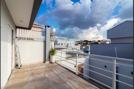 Casa à venda com 192m², 3 quartos e 3 vagas Casa à venda com 192m², 3 quartos e 3 vagasVaranda das Suítes 2 e 3
