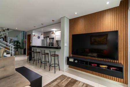 Casa à venda com 192m², 3 quartos e 3 vagas Casa à venda com 192m², 3 quartos e 3 vagasSala de TV