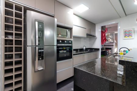 Casa à venda com 192m², 3 quartos e 3 vagas Casa à venda com 192m², 3 quartos e 3 vagasCozinha