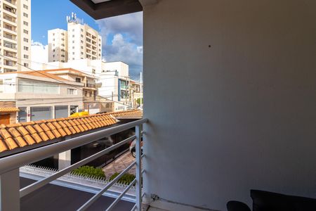Casa à venda com 192m², 3 quartos e 3 vagas Casa à venda com 192m², 3 quartos e 3 vagasVaranda da Suíte 1