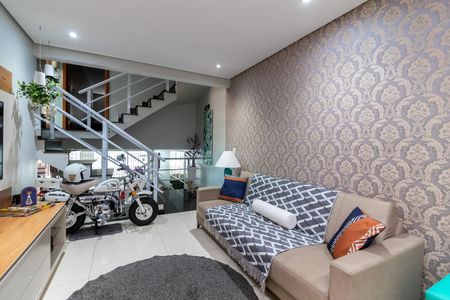 Casa à venda com 192m², 3 quartos e 3 vagas Casa à venda com 192m², 3 quartos e 3 vagasSala de Estar