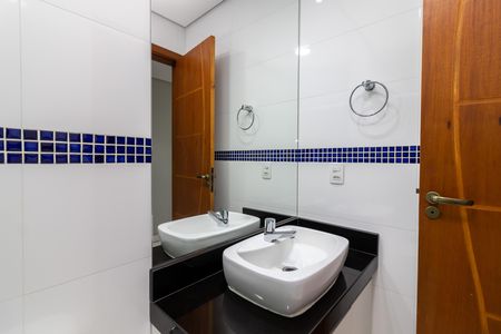 Casa à venda com 192m², 3 quartos e 3 vagas Casa à venda com 192m², 3 quartos e 3 vagasBanheiro da Suíte 3
