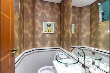 Casa à venda com 192m², 3 quartos e 3 vagas Casa à venda com 192m², 3 quartos e 3 vagasLavabo