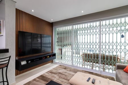 Casa à venda com 192m², 3 quartos e 3 vagas Casa à venda com 192m², 3 quartos e 3 vagasSala de TV