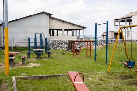 Apartamento para alugar com 55m², 2 quartos e 1 vaga Apartamento para alugar com 55m², 2 quartos e 1 vagaÁrea comum - Playground