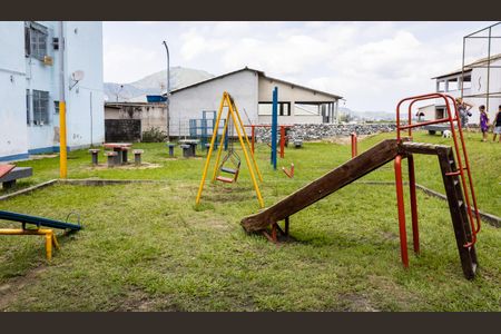 Apartamento para alugar com 55m², 2 quartos e 1 vaga Apartamento para alugar com 55m², 2 quartos e 1 vagaÁrea comum - Playground