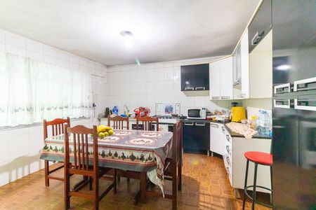 Casa para alugar com 150m², 2 quartos e 2 vagas Casa para alugar com 150m², 2 quartos e 2 vagasCozinha