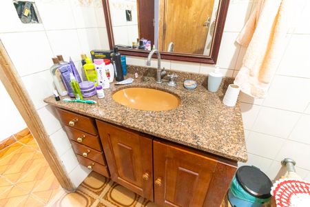 Casa para alugar com 150m², 2 quartos e 2 vagas Casa para alugar com 150m², 2 quartos e 2 vagasBanheiro do Piso Superior