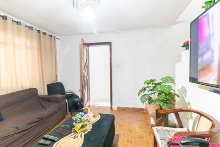 Casa para alugar com 150m², 2 quartos e 2 vagas Casa para alugar com 150m², 2 quartos e 2 vagasSala