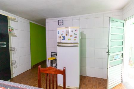 Casa para alugar com 150m², 2 quartos e 2 vagas Casa para alugar com 150m², 2 quartos e 2 vagasCozinha