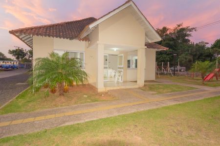 Apartamento à venda com 51m², 2 quartos e 1 vaga Apartamento à venda com 51m², 2 quartos e 1 vagaÁrea comum - Salão de festas