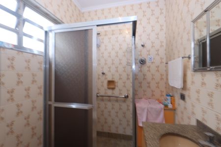 Casa à venda com 244m², 3 quartos e 3 vagasBanheiro da Suíte