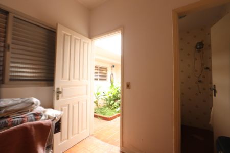 Casa à venda com 244m², 3 quartos e 3 vagasQuarto de Serviço