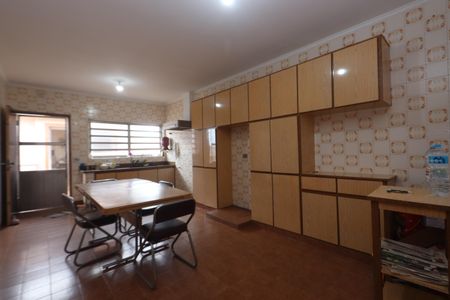 Casa à venda com 244m², 3 quartos e 3 vagasCozinha