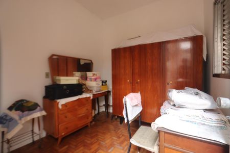 Casa à venda com 244m², 3 quartos e 3 vagasQuarto de Serviço