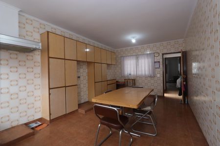 Casa à venda com 244m², 3 quartos e 3 vagasCozinha