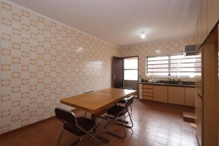 Casa à venda com 244m², 3 quartos e 3 vagasCozinha