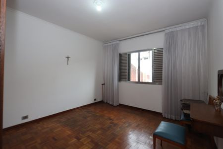 Casa à venda com 244m², 3 quartos e 3 vagasSuíte