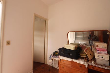 Casa à venda com 244m², 3 quartos e 3 vagasQuarto de Serviço