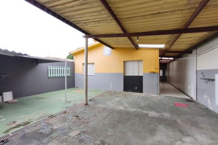 Casa à venda com 349m², 3 quartos e 1 vagaBanheiro de serviço