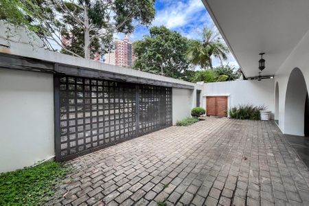 Casa à venda com 469m², 3 quartos e 8 vagasGaragem