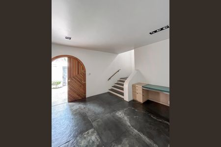 Casa à venda com 469m², 3 quartos e 8 vagasHall de entrada