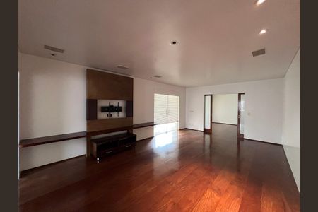 Sala 1 de casa à venda com 3 quartos, 469m² em Vila da Saúde, São Paulo