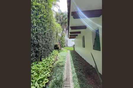Casa à venda com 469m², 3 quartos e 8 vagasÁrea externa