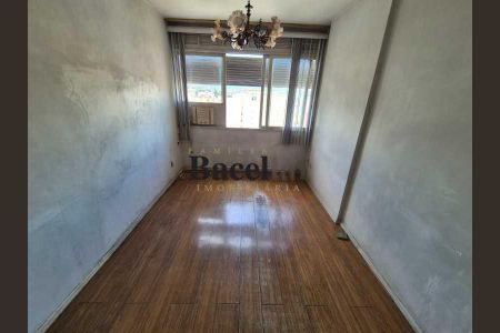 Apartamento à venda com 2 quartos, 72m² em Centro, Rio de Janeiro