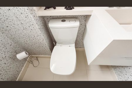 Apartamento à venda com 108m², 3 quartos e 2 vagasBanheiro de serviço