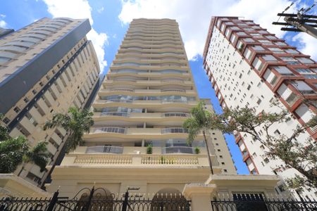 Apartamento para alugar com 177m², 4 quartos e 3 vagasFachada