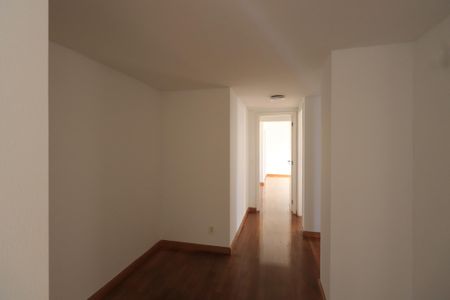 Apartamento para alugar com 177m², 4 quartos e 3 vagasCorredor