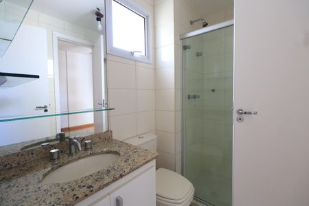 Apartamento para alugar com 177m², 4 quartos e 3 vagasBanheiro da Suíte 3 e 4