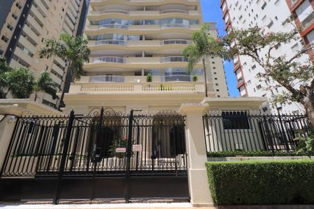 Apartamento para alugar com 177m², 4 quartos e 3 vagasFachada e portaria