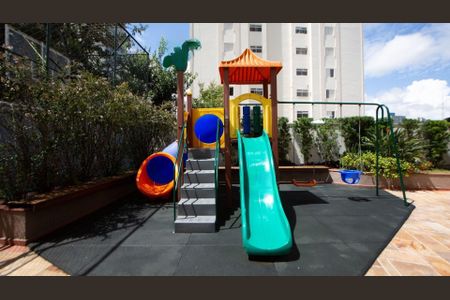 Apartamento à venda com 130m², 3 quartos e 3 vagas