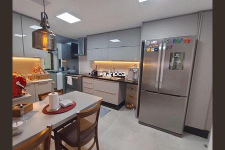 Apartamento à venda com 163m², 4 quartos e 2 vagas