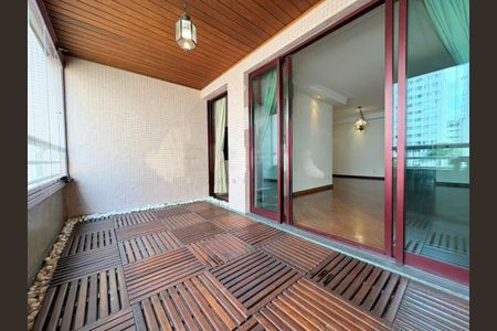 Apartamento à venda com 118m², 3 quartos e 2 vagas