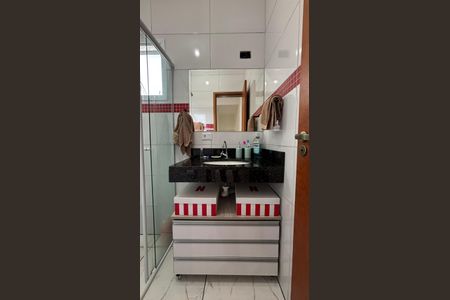 Apartamento à venda com 81m², 2 quartos e 3 vagasBanheiro