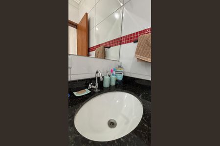 Apartamento à venda com 81m², 2 quartos e 3 vagasBanheiro