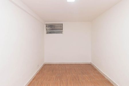 Quarto de casa para alugar com 1 quarto, 30m² em Vila Medeiros, São Paulo