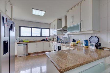 Apartamento à venda com 370m², 4 quartos e 5 vagas