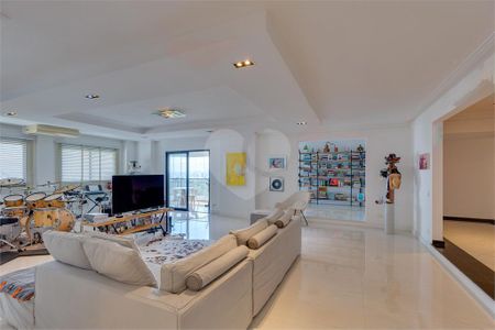 Apartamento à venda com 370m², 4 quartos e 5 vagas