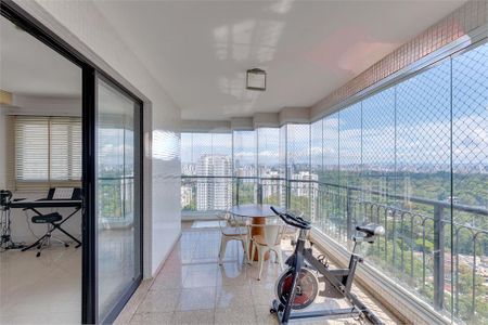 Apartamento à venda com 370m², 4 quartos e 5 vagas