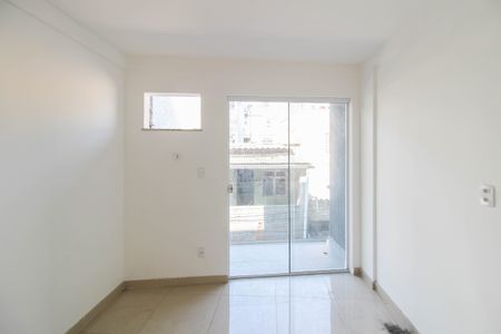 Quarto 1 de casa para alugar com 2 quartos, 70m² em Olinda, Nilópolis