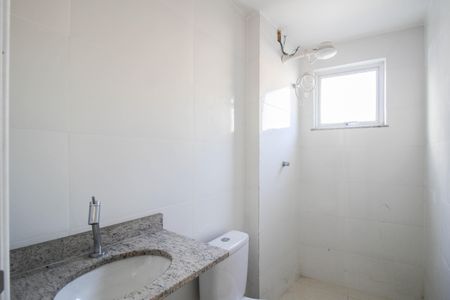 Casa para alugar com 70m², 2 quartos e 1 vaga Casa para alugar com 70m², 2 quartos e 1 vagaBanheiro