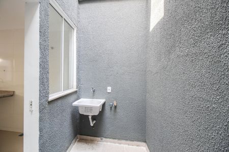 Casa para alugar com 70m², 2 quartos e 1 vaga Casa para alugar com 70m², 2 quartos e 1 vagaÁrea de Serviço