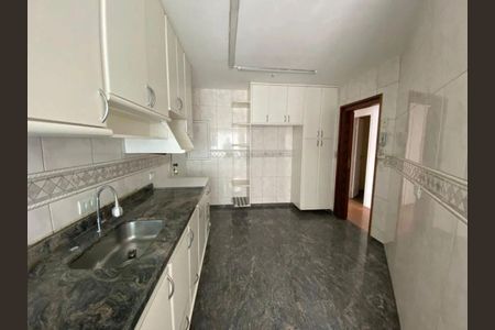 Apartamento à venda com 138m², 4 quartos e 2 vagas