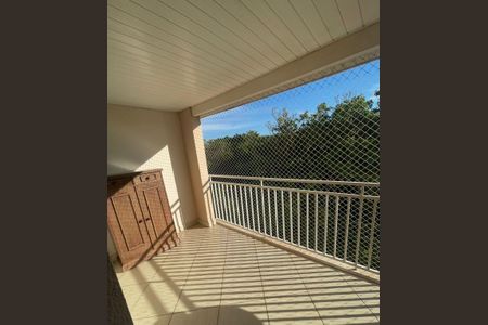 Apartamento à venda com 76m², 3 quartos e 2 vagasVaranda