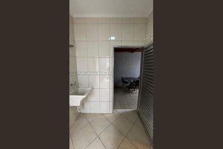 Casa à venda com 166m², 3 quartos e 3 vagas Casa à venda com 166m², 3 quartos e 3 vagasÁrea de Serviço